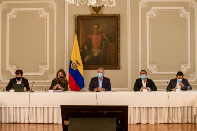 Colombianos cautelosos ante diálogo con Duque