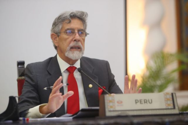 Sagasti rechaza amenazas sobre su destitución