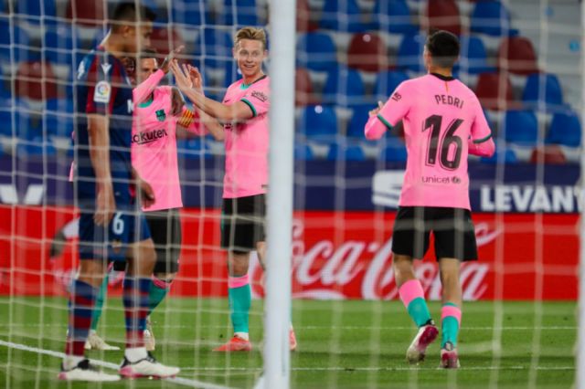 Barcelona complicó su futuro en la pelea por el campeonato 