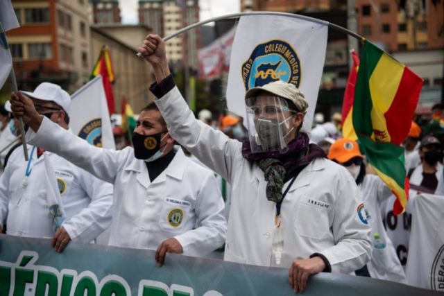 Médicos dan 15 días para diálogo, advierten paro de 48 horas