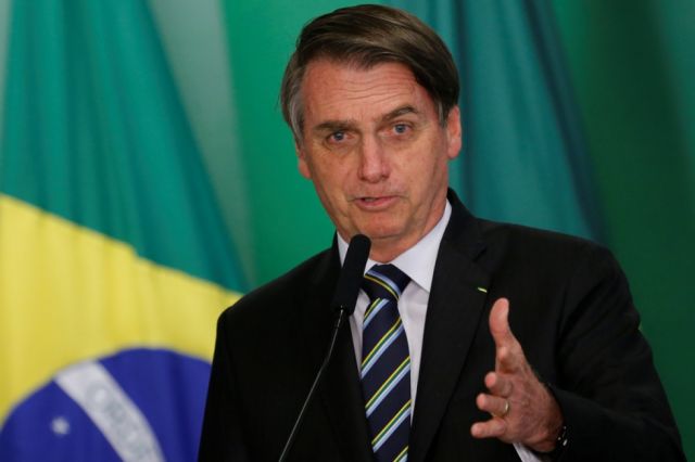 Piden evaluar condiciones mentales de Bolsonaro