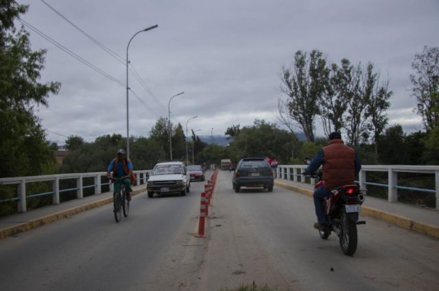 Le prometió un celular y la violó en el barrio San Martín de Tarija