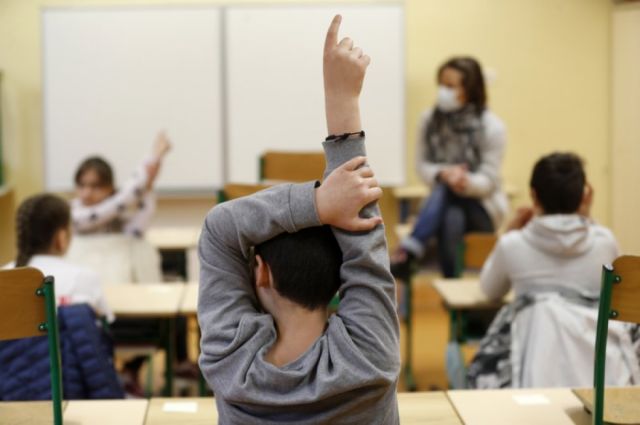 Educación aclara que retorno a clases presenciales no será de forma uniforme en todo el país