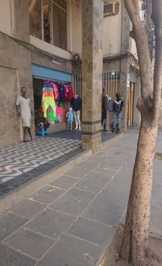 Tienda de ropa usada en Tarija