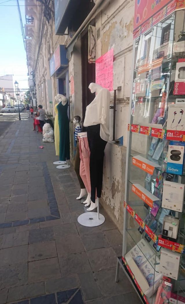 Tienda de ropa usada en Tarija