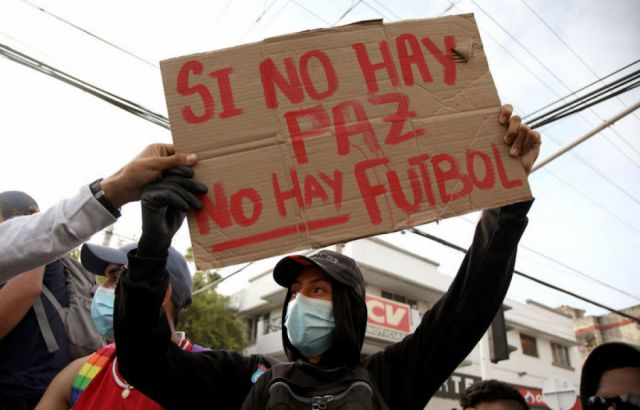 Convocan a continuar el paro en Colombia