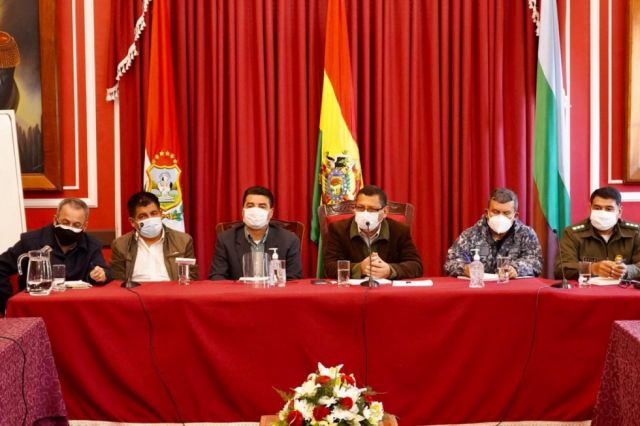 Ajustes, cuentas y ensoñaciones en la semana política tarijeña