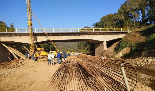 Construcción: consumo de cemento y aprobación de planos, en mínimos
