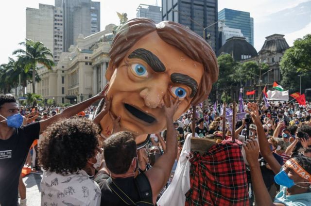 Protestas en todo Brasil contra Bolsonaro
