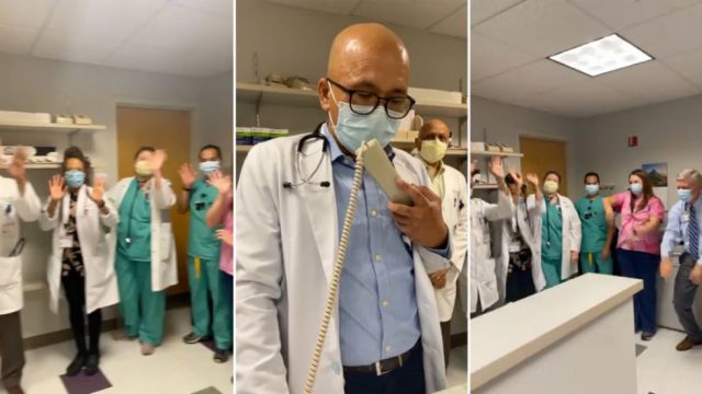 VIDEO: Personal médico de un hospital en EE.UU. celebra el alta a su último paciente con covid-19