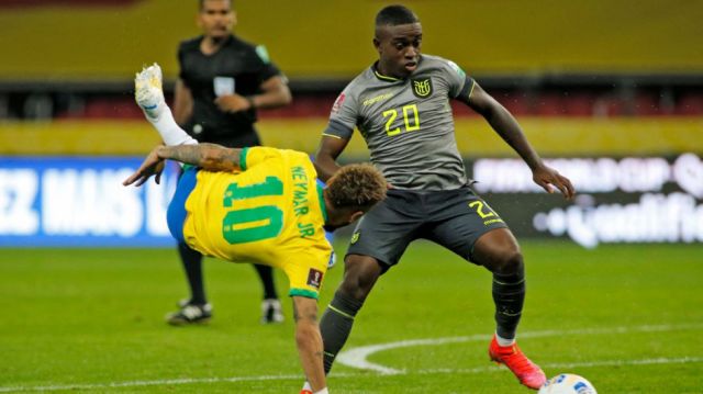 Brasil venció a Ecuador y  es líder con puntaje ideal