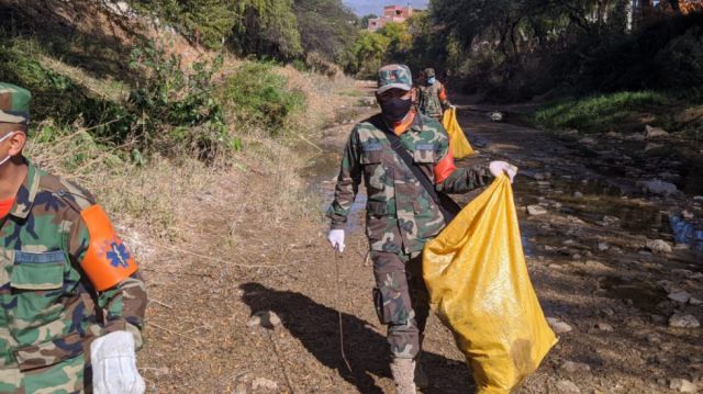 Con una campaña de limpieza en Tarija, conmemoran el Día Mundial del Medio Ambiente 