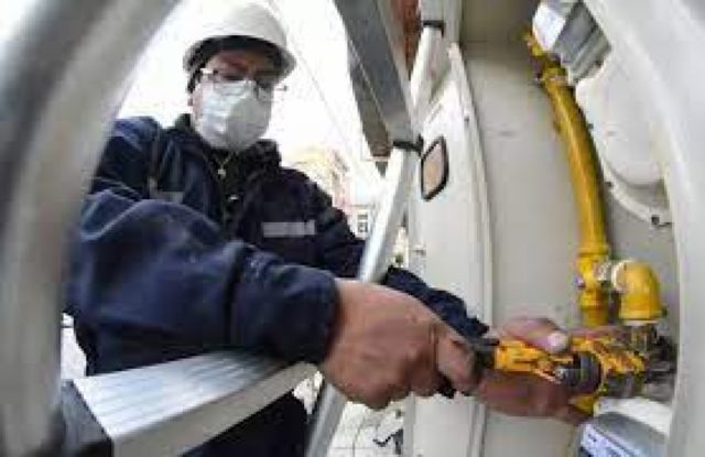 Reanudan instalación de gas domiciliario en Villa Montes 