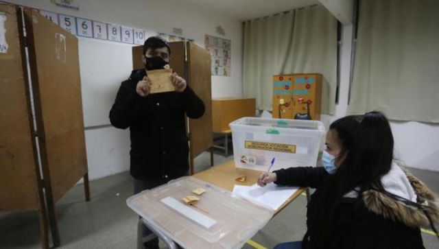 Chile: estimulan la idea del voto obligatorio