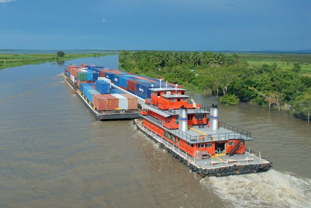 Arce invita a consolidar la hidrovía Paraguay- Paraná