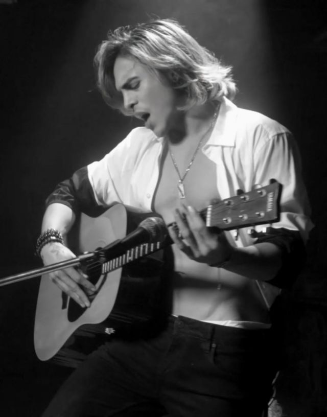 Gio Cadario: “Una carrera musical conlleva más cosas que solo la música”