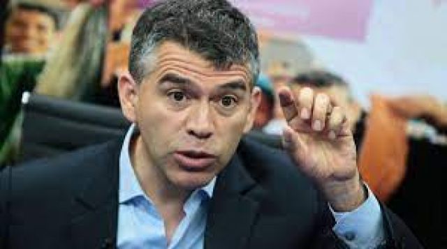 Prohíben salir de Perú a excandidato presidencial