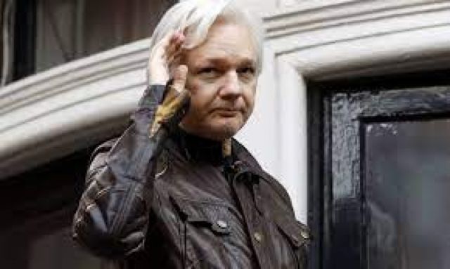 Snowden anuncia el "fin del caso contra Assange"