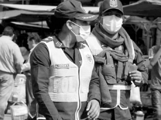 Solo el 10% de los policías fueron vacunados en Tarija