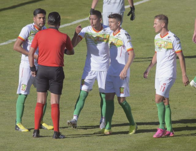 Equipos cochabambinos se alistan para volver al ruedo 