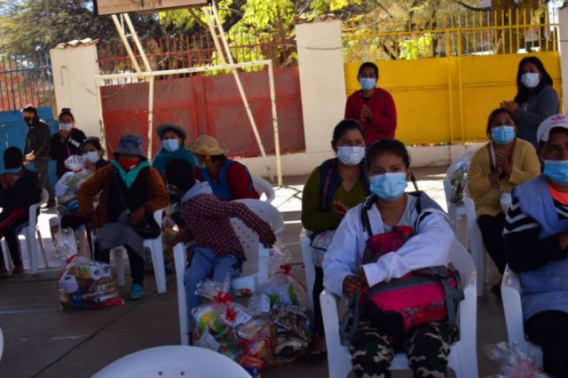 Tarija: Niños con discapacidades del CEEBA reciben alimentos