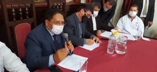Alcaldía de Tarija y Gobierno nacional socializan ante proyecto de ley de derecho propietario