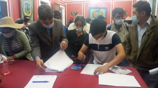 Personas con discapacidad de Tarija levantan huelga tras acuerdo 