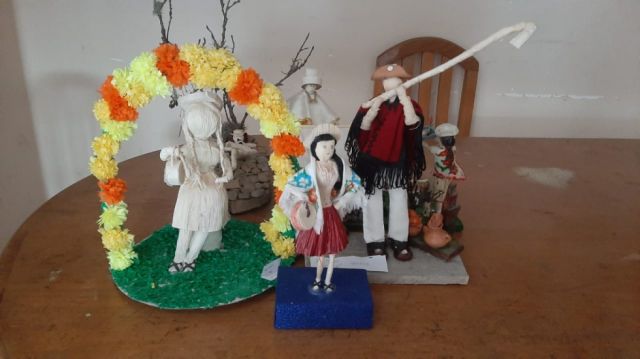 Esculturas por los estudiantes.