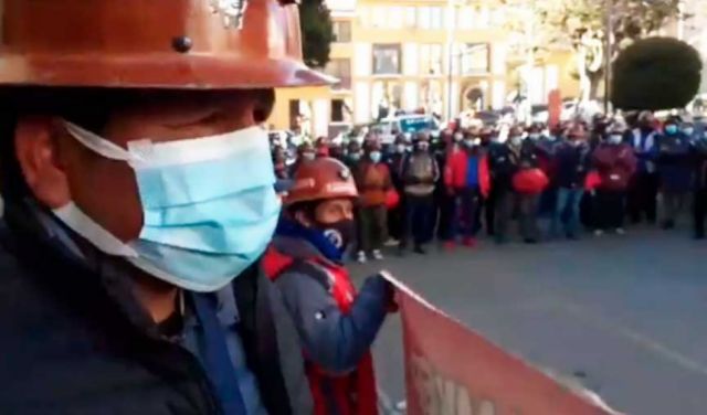 Mineros anuncian marcha a La Paz