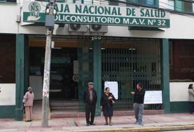 Trabajadores de la CNS esperan reunión con el nuevo gerente para definir línea de trabajo