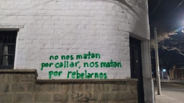 Cumitas Móvil sufren amenazas por llevar "grafiteras"