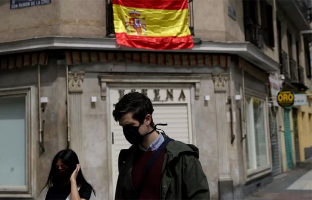 España impone cuarentena a viajeros de Bolivia y Argentina por Covid