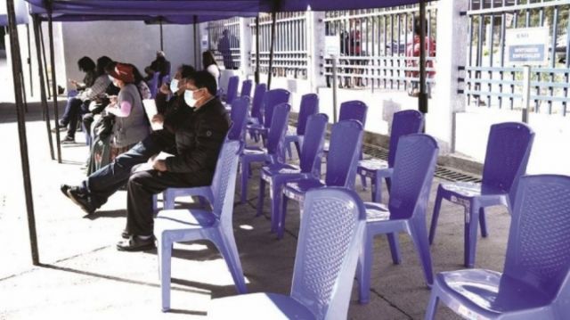 Habilitan 12 puntos de vacunación masiva en El Alto