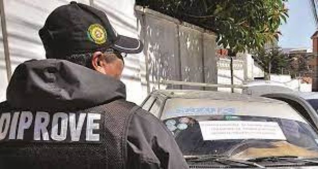 Diprove secuestró tres vehículos clonados en Tarija