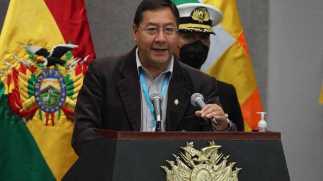 Covid: Arce niega que la vacunación esté en riesgo