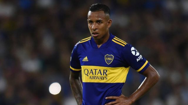Boca cerró un nuevo refuerzo y  una de sus figuras exigió salir