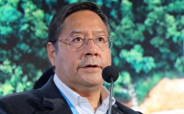 Luis Arce descarta cambios en su gabinete