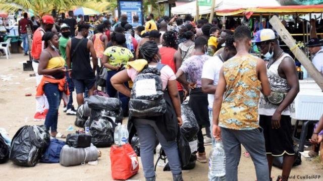 Colombia propone diálogo  con Panamá por migrantes