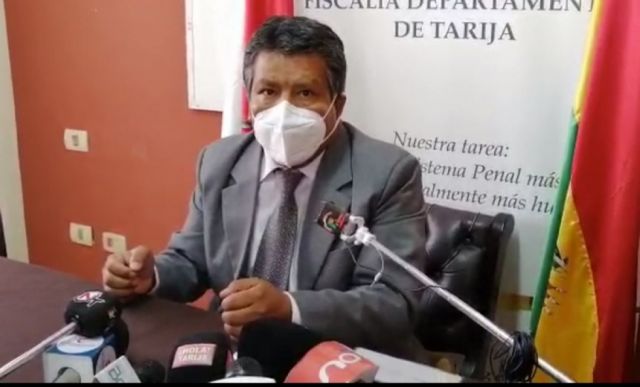 Fiscalía notifica a docente de la UAJMS acusada de "discriminación" en Tarija
