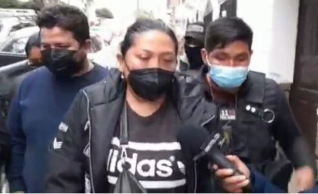 Milena Soto de la RJC fue llevada a Sucre y se abstuvo a declarar tras su aprehensión