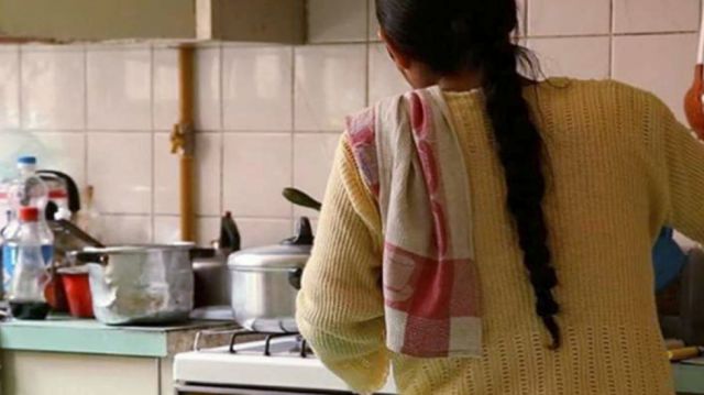 Mari, entre la discriminación,  el machismo y las clases virtuales  