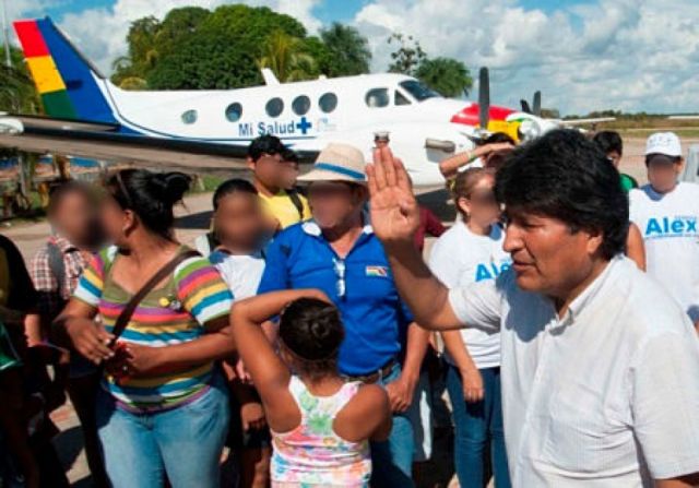 Denuncian que Evo viajó a Tarija en una avioneta que fue entregada como ambulancia al Beni