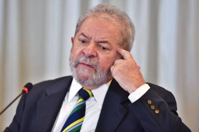 Lula da Silva criticó el desfile militar en Brasil