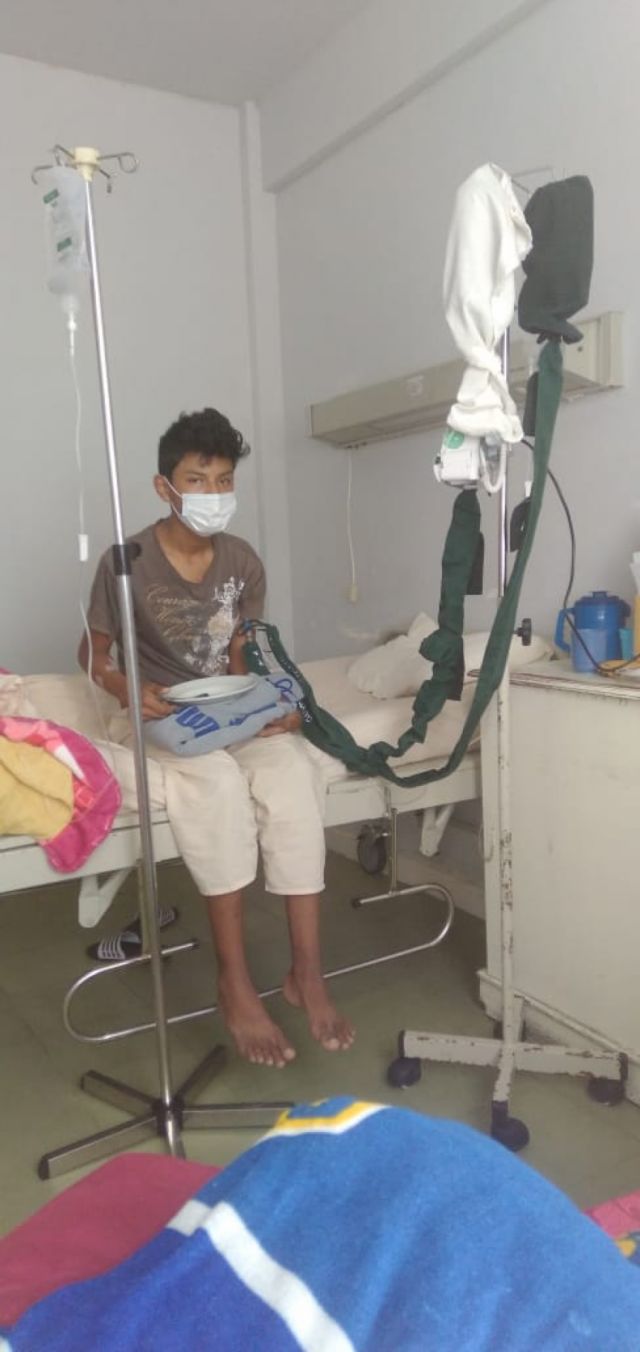 Adolescente guaraní lucha contra la leucemia en Tarija 