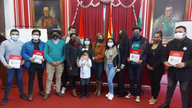 Gobernación entregó reconocimientos a 8 organizaciones por su ayuda social en la pandemia