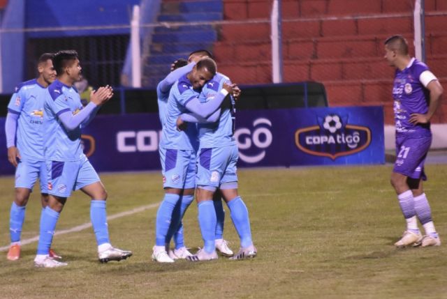 Bolívar saca tajada del mal momento de Real Potosí 