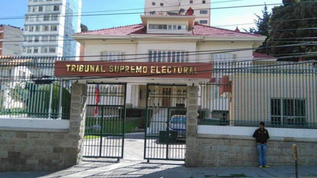 El MAS alista entrega de sus estatutos al TSE