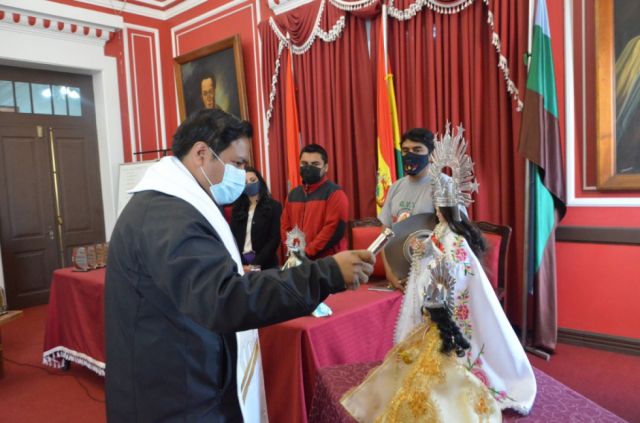 Gobernación reconoció a grupos voluntarios que ayudan a peregrinos de Chaguaya en Tarija