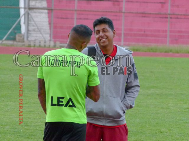 Tres equipos no cambiaron  entrenador en el torneo 