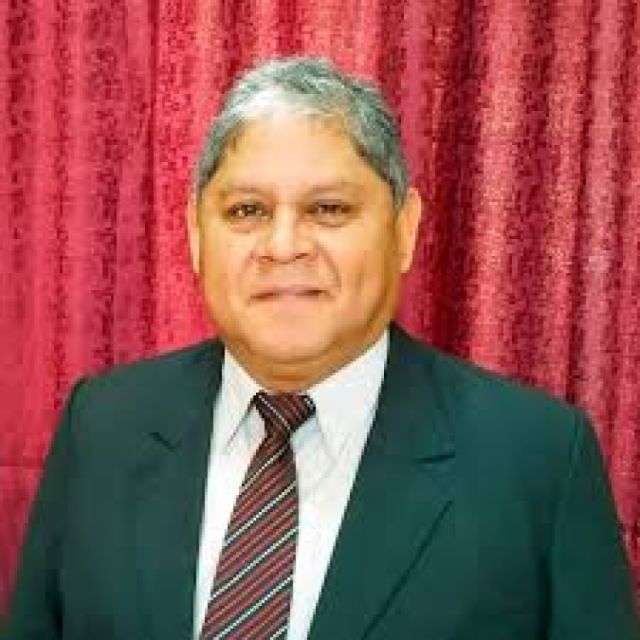 Henry Valdez asume como Rector  interino de la UAJMS de Tarija 